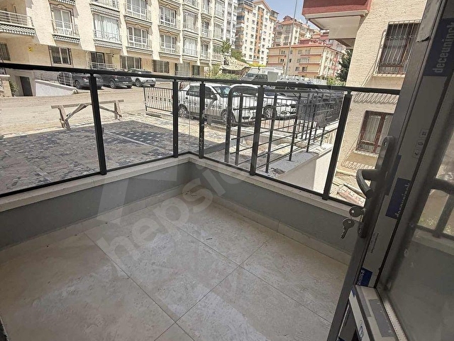 YILDIZTEPEDE SIFIR BİNA ÖN CEPHE FULL YAPI G.ODASI E BANYO - Görsel 9