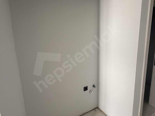 YILDIZTEPEDE SIFIR BİNA ÖN CEPHE FULL YAPI G.ODASI E BANYO - Görsel 22