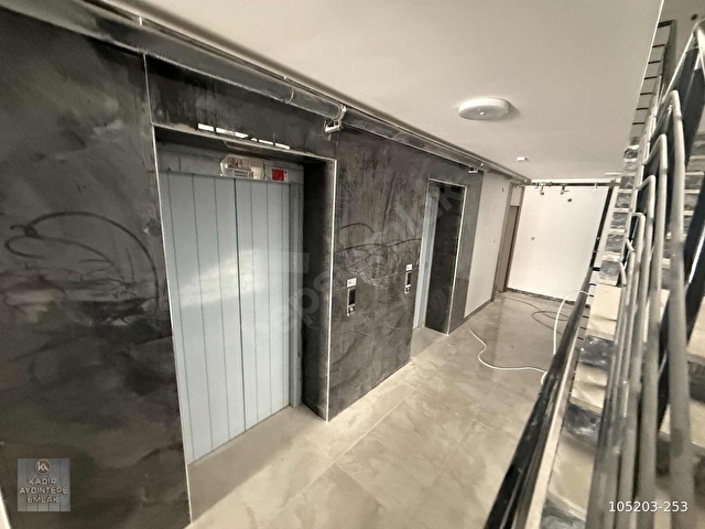 YILDIZTEPEDE SIFIR BİNA ÖN CEPHE FULL YAPI G.ODASI E BANYO - Görsel 18