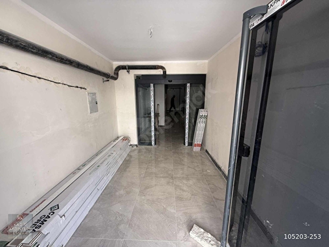 YILDIZTEPEDE SIFIR BİNA ÖN CEPHE FULL YAPI G.ODASI E BANYO - Görsel 19