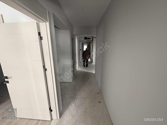 YILDIZTEPEDE SIFIR BİNA ÖN CEPHE FULL YAPI G.ODASI E BANYO - Görsel 14