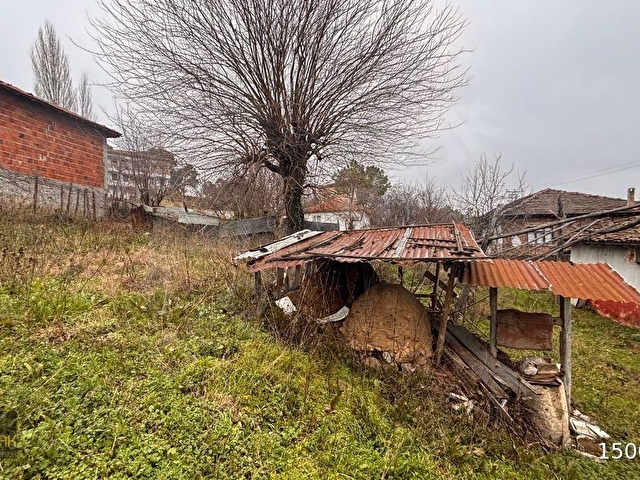 EKŞİDERE MAHALLESİ’NDE 471 m2 ARSA İÇİNDE ESKİ YAPI BAHÇELİ EV - Görsel 15