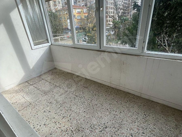 ÖZGÜRLÜK PARKINA CEPHELİ 145M2 GENİŞ BALKONLU 3+1 DAİRE. - Görsel 12
