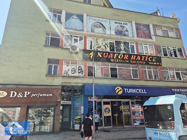BAŞTAN EMLAKTAN KARABÜK İL MERKEZİ KARES AVM YANINDA 3. KAT VE TERAS KATI SATILIK KİRACILI İŞ YERİ - Görsel 2