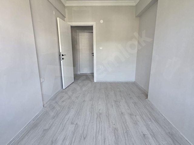 KİREÇ KÖPRÜ CADDE ÜZERİ SATILIK 3+1 DAİRE - Görsel 22