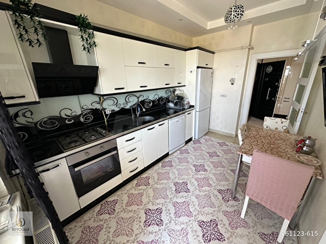 BEYKENTDE MERKEZİ LOKASYONDA CAM BALKONLU 2+1 SATILIK DAİRE - Görsel 6