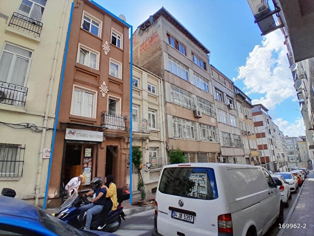 GEZER EMLAKtan Kıztaşında Satılık Bina