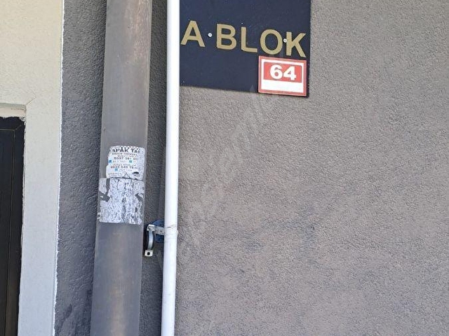ÜNİVERSİTE BÖLGESİNDE CADDE ÜSTÜ ARAKAT SATILIK 1+1 DAİRE - Görsel 15