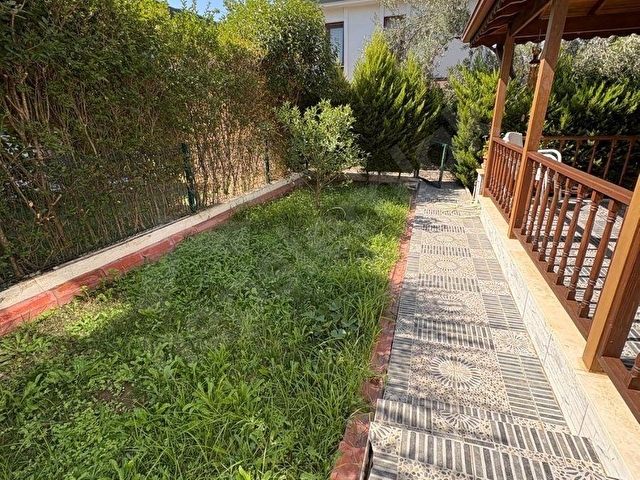 AYVALIK SAHİLKENTTE DENİZE 50 MT.MESAFEDE SATILIK BAHÇELİ VİLLA - Görsel 6