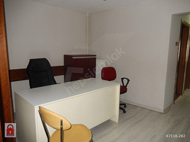 KIZILAY BAYINDIR SOKAKTA 3 BÖLÜMDEN OLUŞAN OFİS - Görsel 11