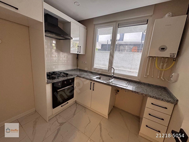 BAHÇELİEVLER KIBRIS PARKI YAKINI, 2 YILLIK BİNADA, KAPALI OTOPARKLI, 2+1 GİRİŞ KAT SATILIK DAİRE - Görsel 7