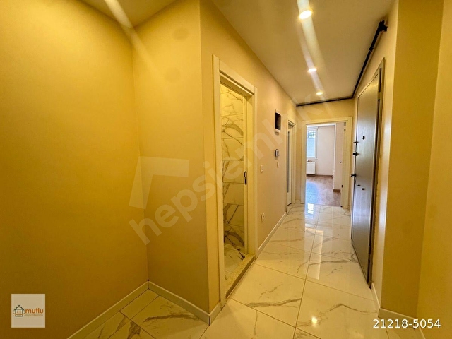 BAHÇELİEVLER KIBRIS PARKI YAKINI, 2 YILLIK BİNADA, KAPALI OTOPARKLI, 2+1 GİRİŞ KAT SATILIK DAİRE - Görsel 11