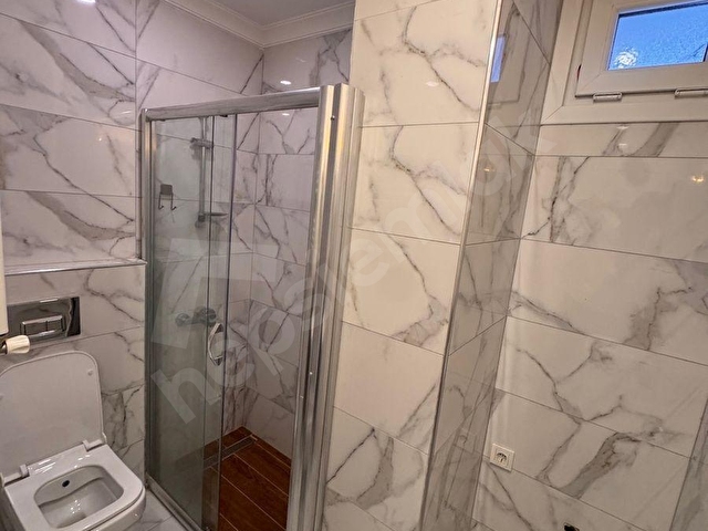 BAHÇELİEVLER KIBRIS PARKI YAKINI, 2 YILLIK BİNADA, KAPALI OTOPARKLI, 2+1 GİRİŞ KAT SATILIK DAİRE - Görsel 12