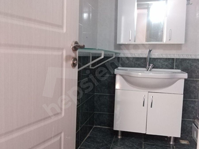 ESENYALIDA ÇİFT CEPHE DOĞALGAZLI OTOPARKLI KİRALIK DAİRE. - Görsel 28