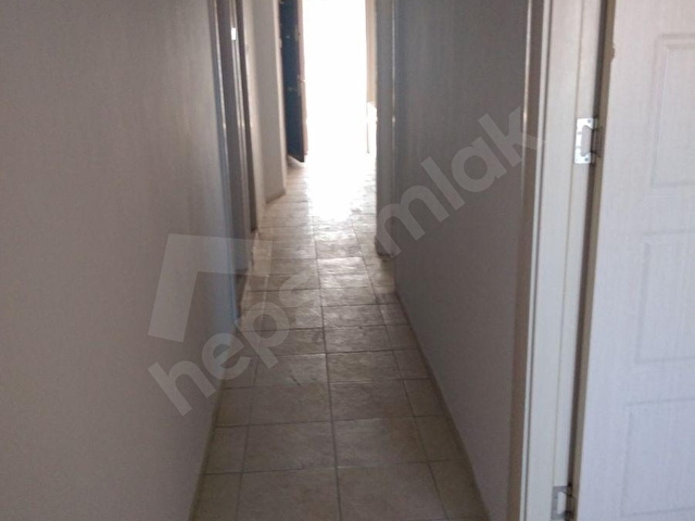 ESENYALIDA ÇİFT CEPHE DOĞALGAZLI OTOPARKLI KİRALIK DAİRE. - Görsel 5