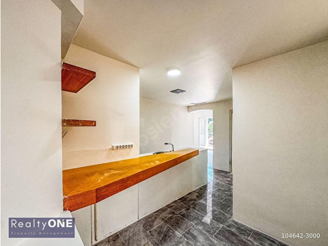 Beyoğlu  Kiralık 1+1 Daire Şişhane Metro Dibinde Tarihi Binada Bakımlı - Görsel 3
