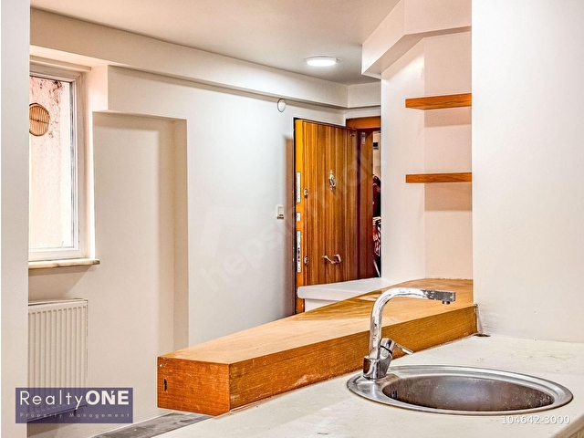 Beyoğlu  Kiralık 1+1 Daire Şişhane Metro Dibinde Tarihi Binada Bakımlı - Görsel 26