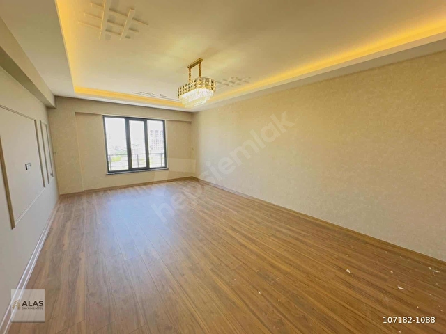 BEŞTEPEDE ANAYOL ÜZERİ CAM BALKON+AVİZE+KOMBİ+SİTE İÇİ LÜX 3+1 - Görsel 5