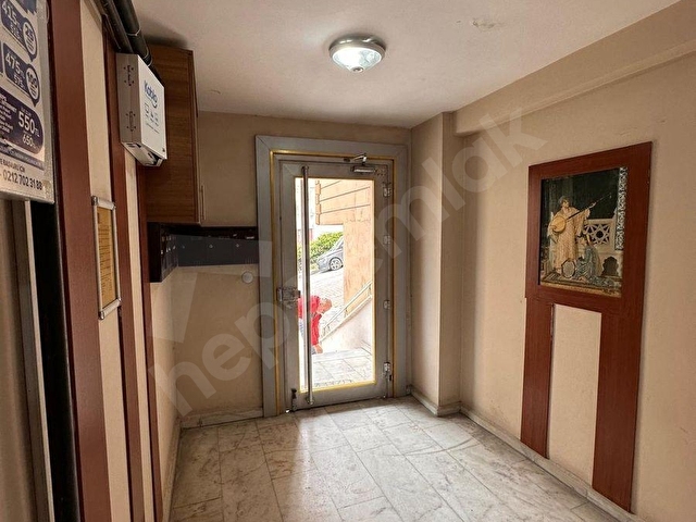 ALTINAY CADDESİN DE VAADİ MANZARALI ASANSÖRLÜ GENÇ BİNADA - Görsel 26