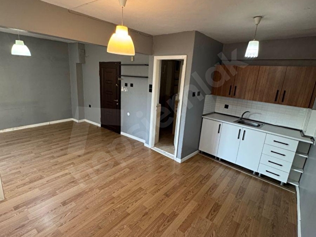 BEYOĞLU KASIMPAŞA MERKEZDE 30 M2 KİRALIK OFİS - Görsel 3