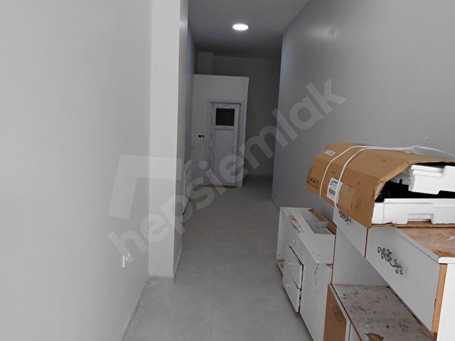 Cadde Üzerinde Kiralık Dükkan Ve Mağaza - Görsel 7
