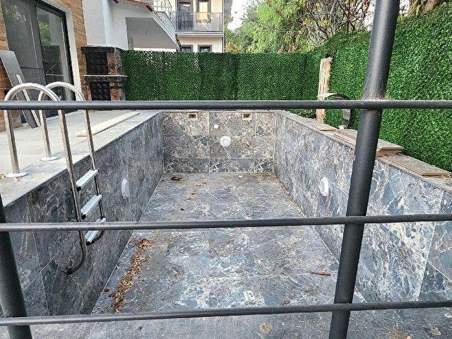Bu fiyata özel havuzlu villa yok