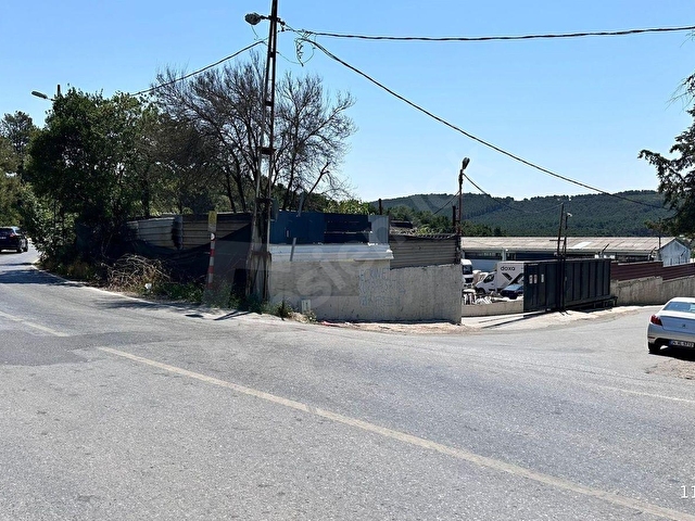 B.BAKKALKÖY YOLUNA CEPHELİ 4.250 M2 ARSADA 1.500 M2 DEPO-IŞYERI
