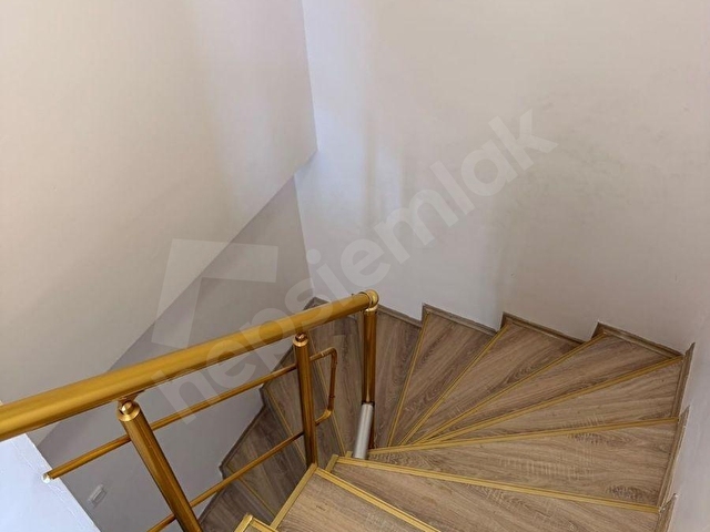 MUHİTTİNDE 4+1 MASRAFSIZ DUBLEKS DAİRE - Görsel 17