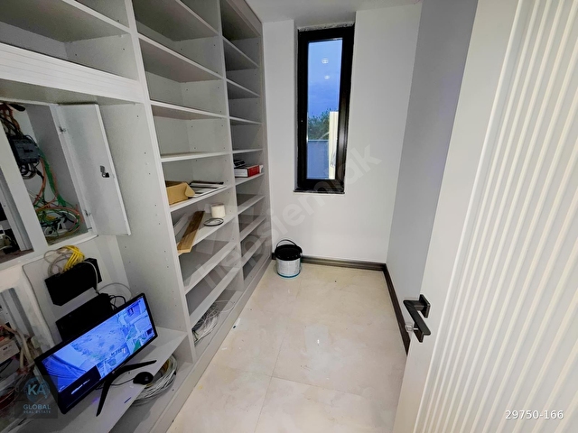 Döşemealtı Altınkalede 978m² Arsa İçinde İskanlı Ultra Lüks 4+1 - Görsel 12