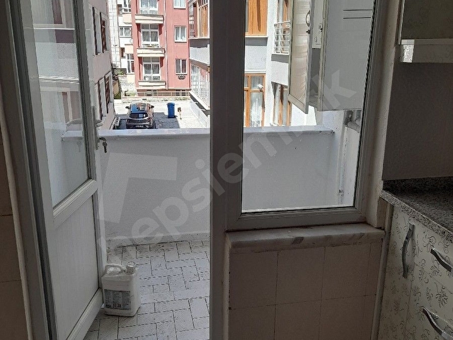 asansörlü 3+1 Ara kat hastaneye okula camiye pazara her yere yürüme mesafesi merkezde - Görsel 5