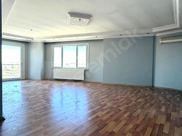 Silivri Alibey Mahallesinde 5+2 Dubleks Kiralık Daire - Görsel 3
