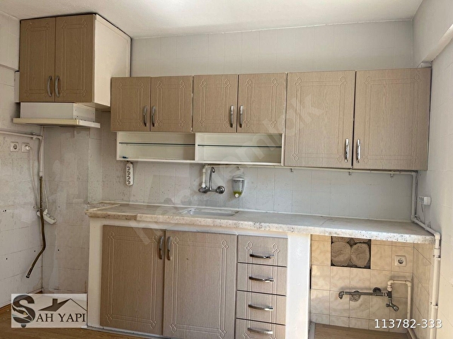 Kahramanlar Fuar kapısı karşısı cadde üzerinde uygun fiyata kiralık - Görsel 18