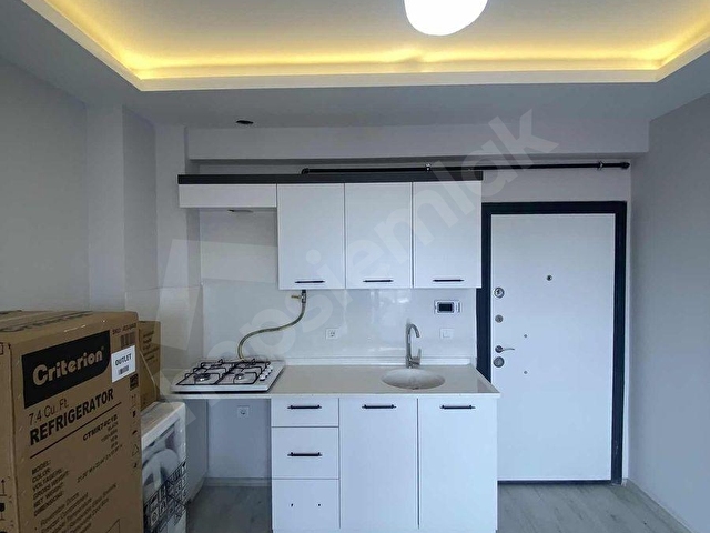 BAŞOĞLUNDAN GÜVENLİKLİ HAVUZLU MANZARALI SİTE İÇERİSİNDE LÜX 1+1 - Görsel 14
