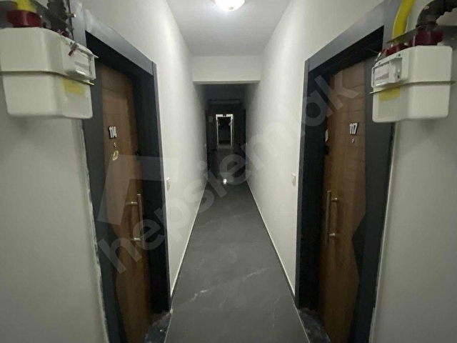 BAŞOĞLUNDAN GÜVENLİKLİ HAVUZLU MANZARALI SİTE İÇERİSİNDE LÜX 1+1 - Görsel 29