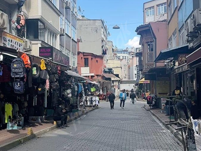 AKSARAY METRO’YA YAKIN MERKEZİ KONUMDA YATIRIMLIK & OTURUMLUK 1+1 SATILIK DAİRE - Görsel 3