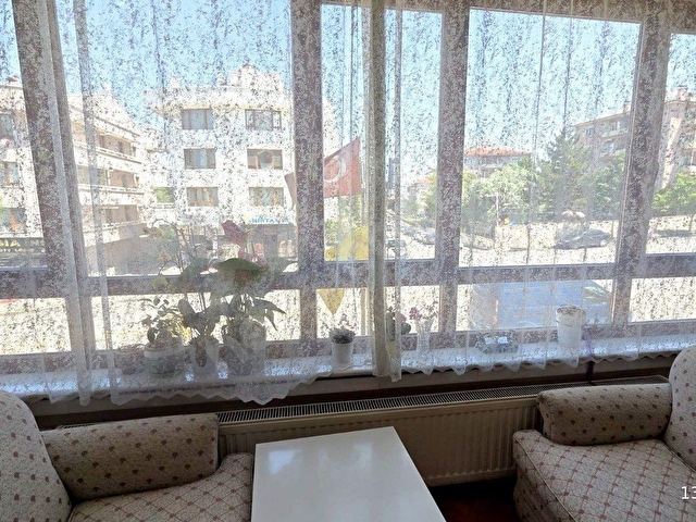 Çankaya Birlik Mahallesinde; 4+1, Asansörlü, Açık Otoparklı, 3 Cepheli, Bakımlı Satılık Daire... - Görsel 8