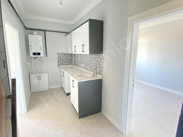 TABDUK EMRE MAHALLESİ   1+1 45m² ARAKAT  ASANSÖRLÜ SIFIR SATILIK APART - Görsel 3