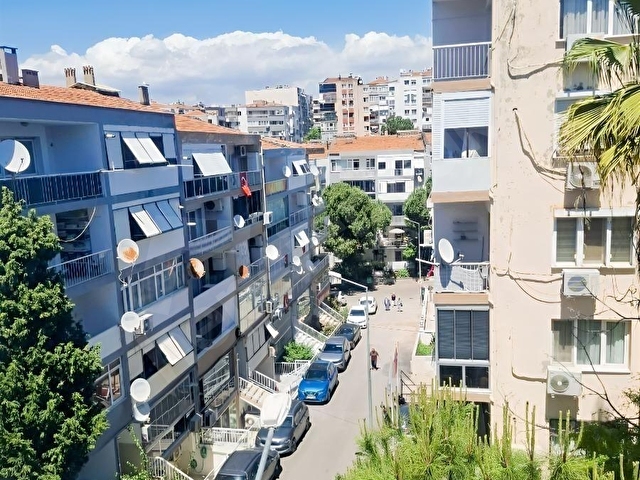 Esenyalida EŞYALI Amerikan koleji ve Katip çelebi hast. yakini - Görsel 15