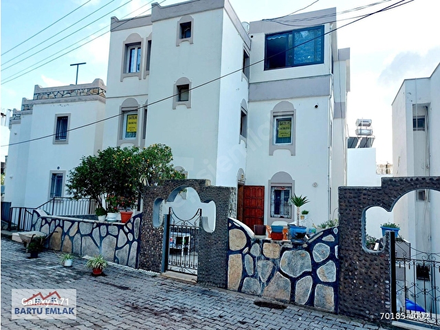 Turgutreis Akçaalanda Satılık 2+1 ayrı mutfak Daire