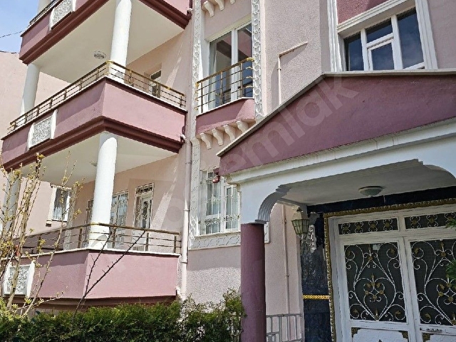 Müstakil Bahçeli Ara Kat Yeni