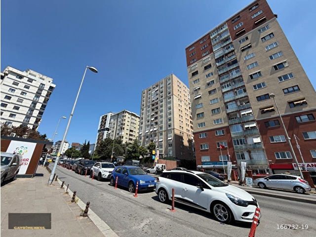 Bostancı Metroya Yakın Güvenlikli Binada Satılık Daire 2+1 - Görsel 3