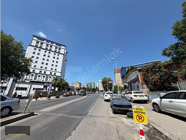 Bostancı Metroya Yakın Güvenlikli Binada Satılık Daire 2+1 - Görsel 14