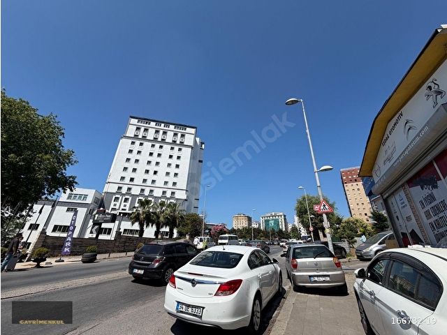 Bostancı Metroya Yakın Güvenlikli Binada Satılık Daire 2+1 - Görsel 17