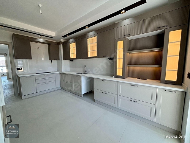 ESTORIADAN SÖĞÜTÖNÜ BULVAR YAKINI SİTE İÇİ ULTRA LÜKS 3+1 DAİRE - Görsel 19