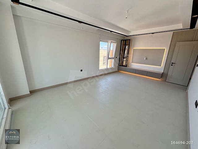 ESTORIADAN SÖĞÜTÖNÜ BULVAR YAKINI SİTE İÇİ ULTRA LÜKS 3+1 DAİRE - Görsel 2