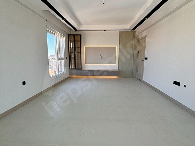 ESTORIADAN SÖĞÜTÖNÜ BULVAR YAKINI SİTE İÇİ ULTRA LÜKS 3+1 DAİRE - Görsel 5