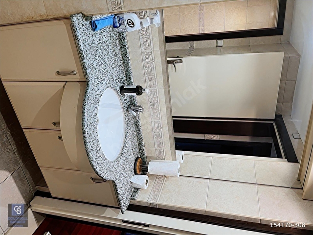 ALSANCAK BASMANEDE SATILIK 2+1 UYGUN OFİS - Görsel 4