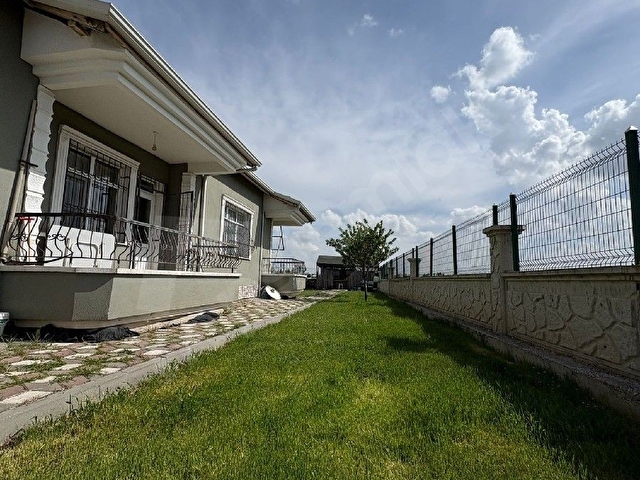 Sahibinden 712 M2 imarlı arsa üzerine kurulu 200 M2 Ruhsatlı 3+1 ev - Görsel 21