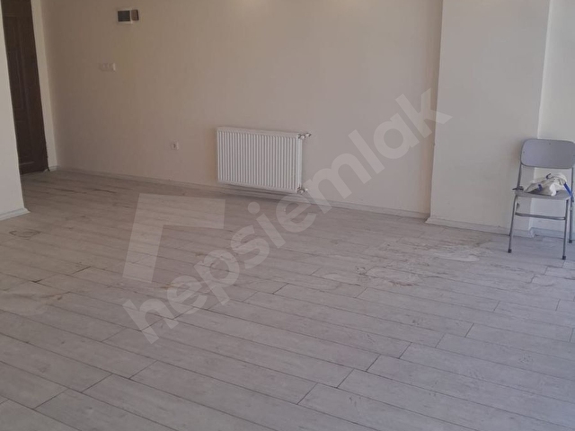 ALTIYOL BOĞAYA YAKIN KUŞ DİLİ CADDESİNDE İNŞAATÇILAR İŞ HANINDA  ÖN CEPHE SATILIK OFİS - Görsel 14