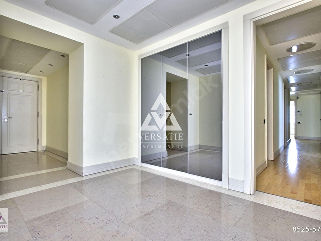 Levent Metrocityde Boğaz Manzaralı 4.5+1 Satılık Daire - Görsel 28